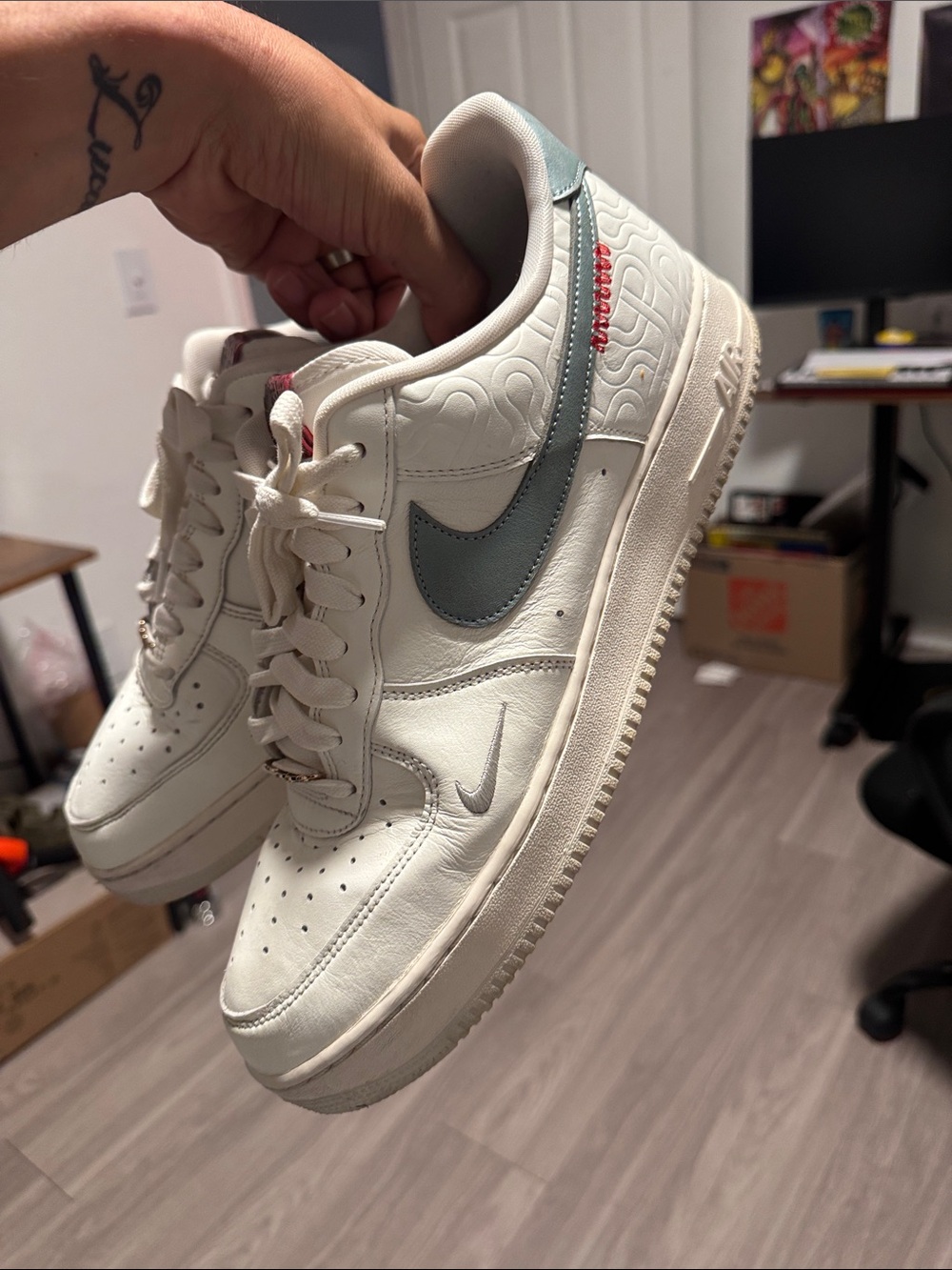 Nike Kids Cream Low-Top Sneakers with Red Tongue Accents
